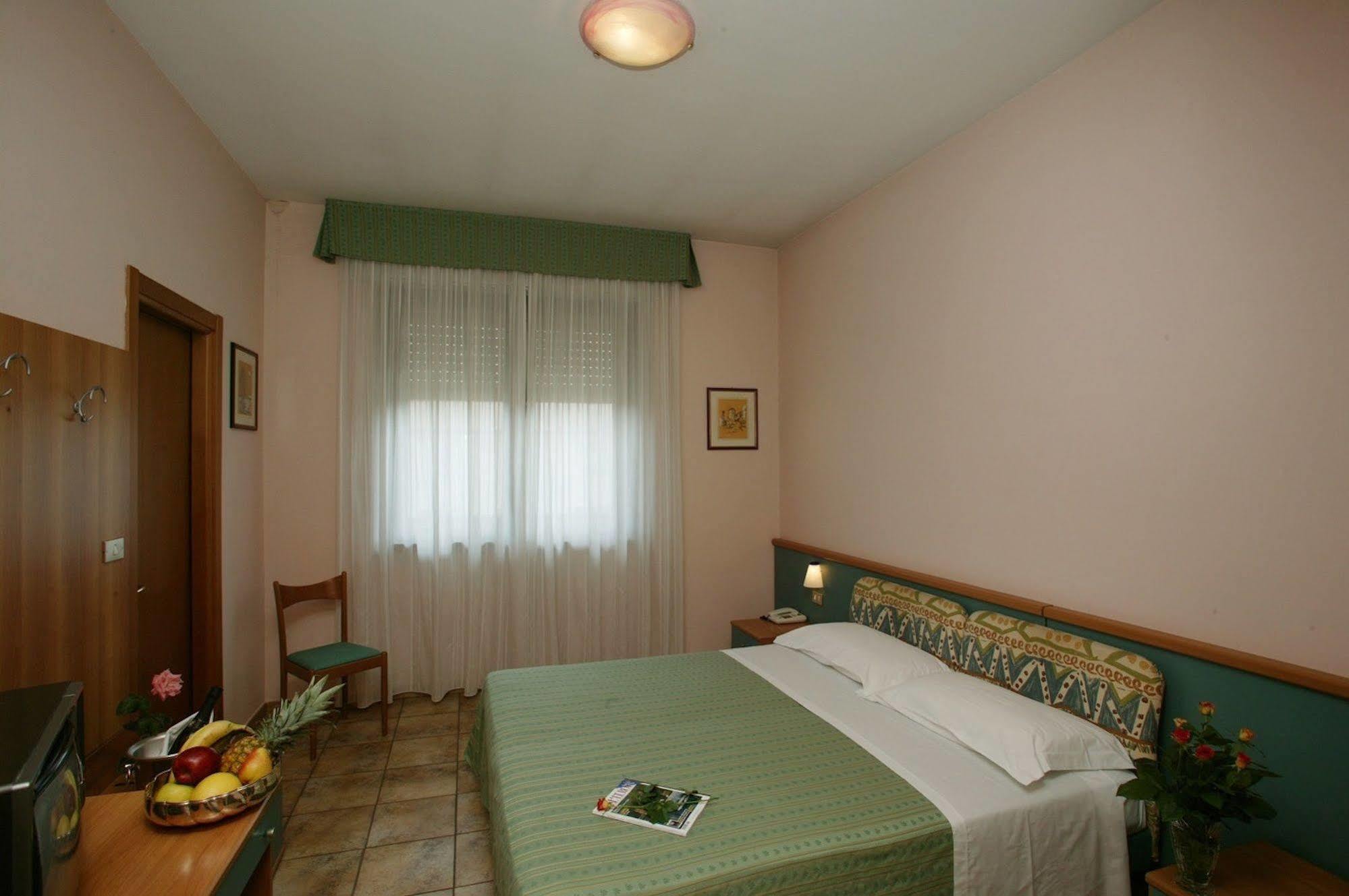 Hotel Astor 3*
