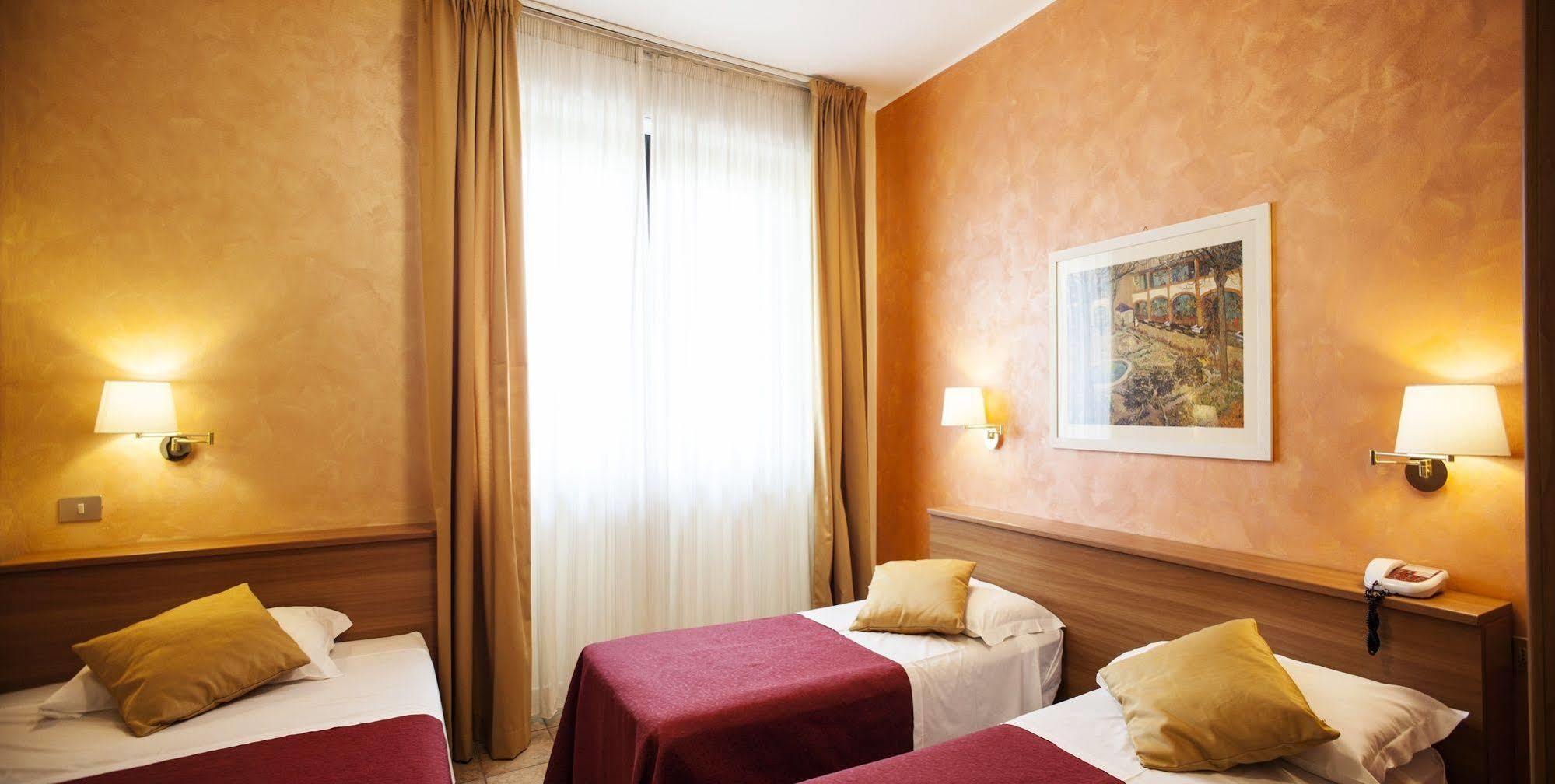 Hotel Astor 3*