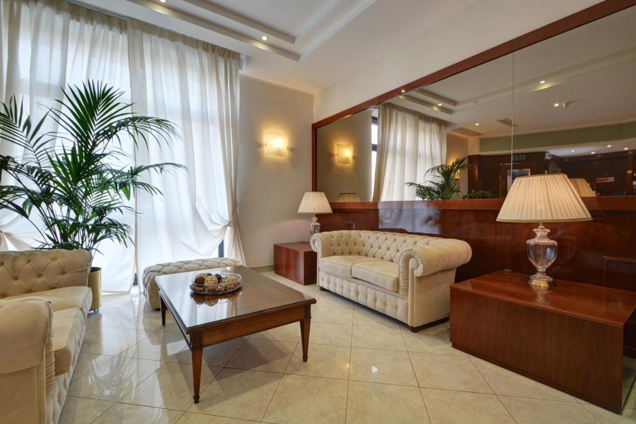 Astor 3*