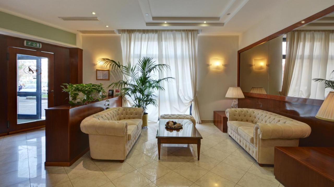 Astor Hotel 3*