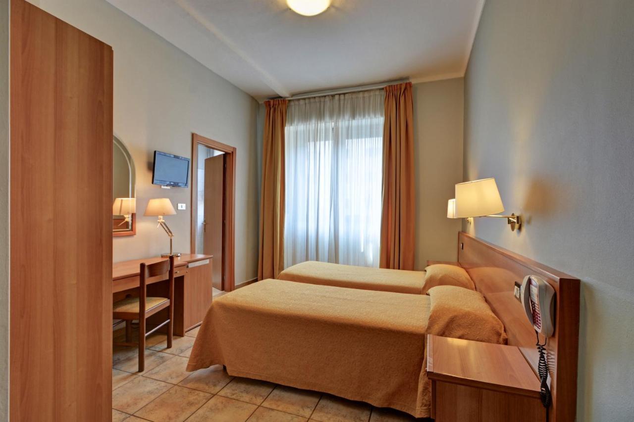 Hotel Astor 3*